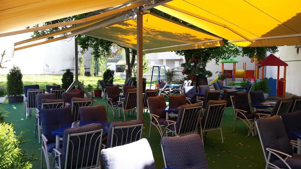 Guest House Gaja Νόβι Σαντ Εξωτερικό φωτογραφία